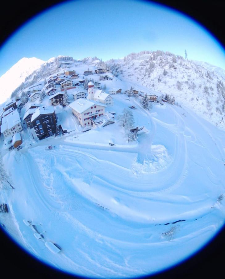 Hotel Berghaus Stuben Stuben am Arlberg Exterior photo